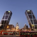 Philip Johnson, architecte, Porte de l'Europe Madrid