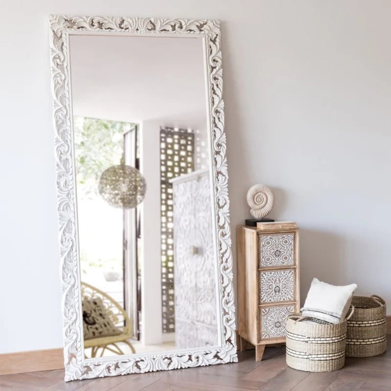 Miroir en manguier sculpté blanc - Maisons du Monde